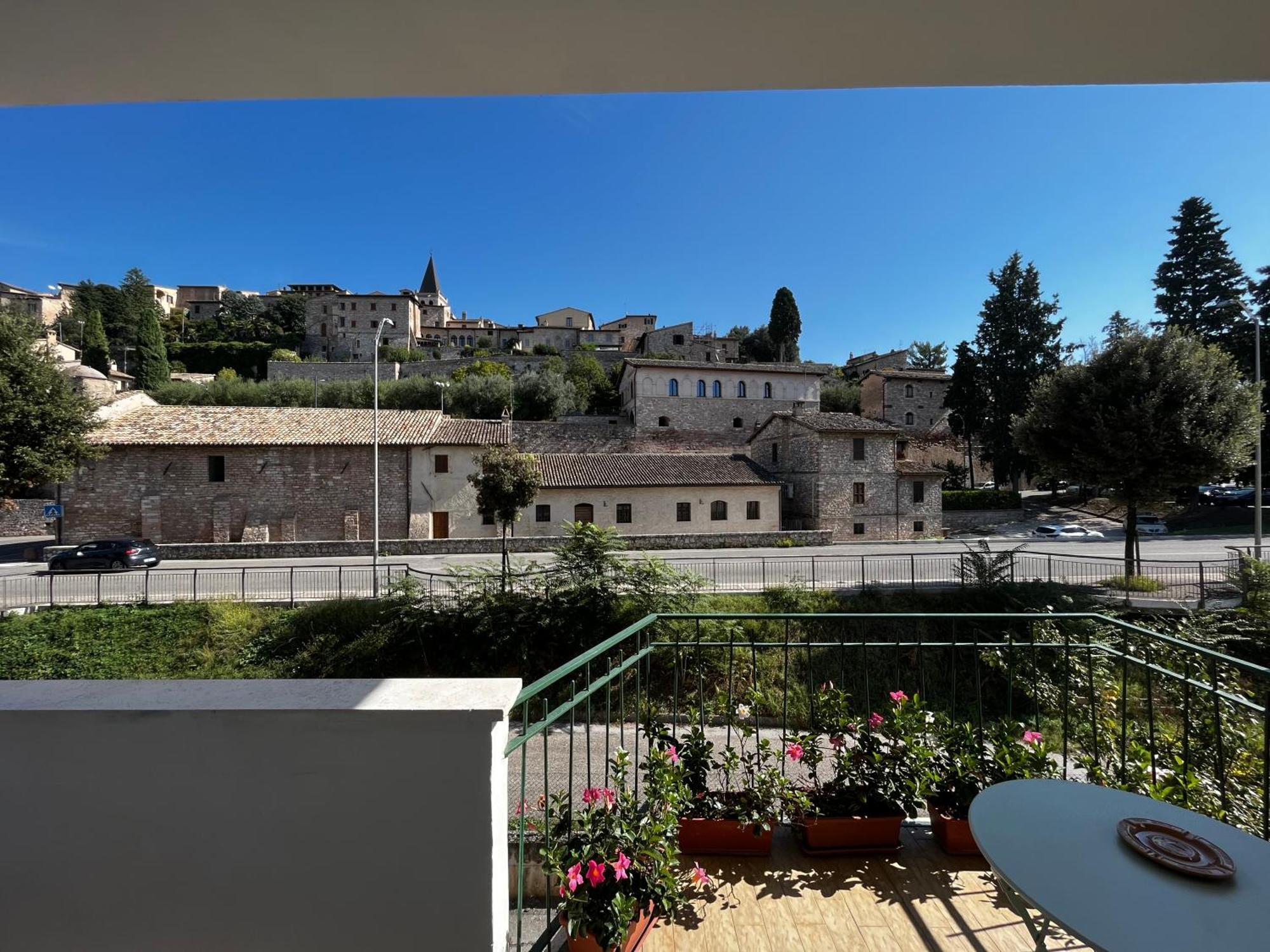Il Balconcino Su *